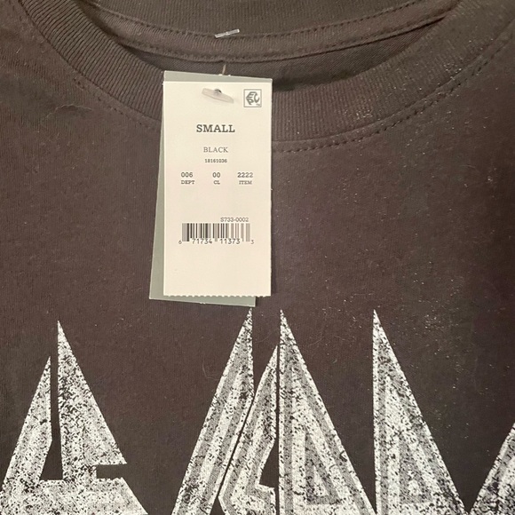 NWT Def Leppard T-Shirt. Size Small. - Picture 3 of 7